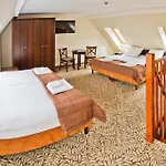 Szálloda Mona Lisa Wellness & 3*