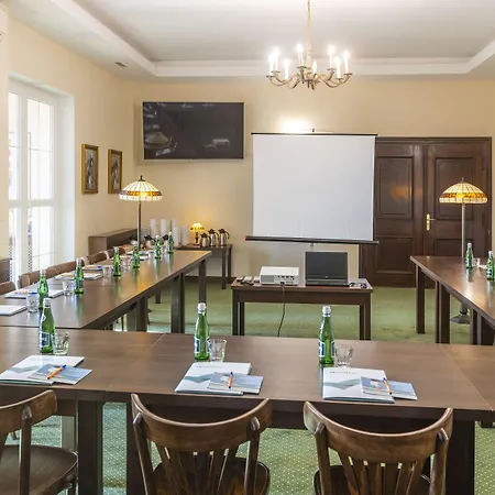 Mona Lisa Wellness & Hotel 3*