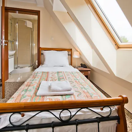 Hotel Mona Lisa Wellness & 3*