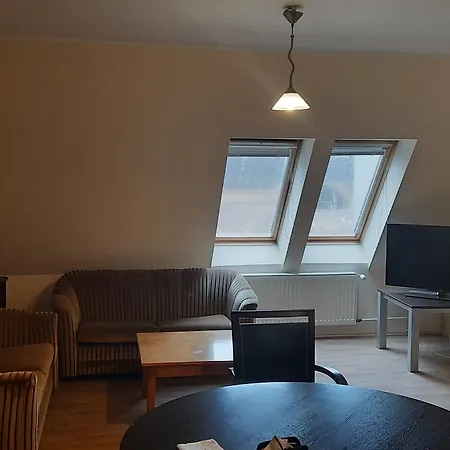 Mona Lisa Wellness & كولوبرزيغ